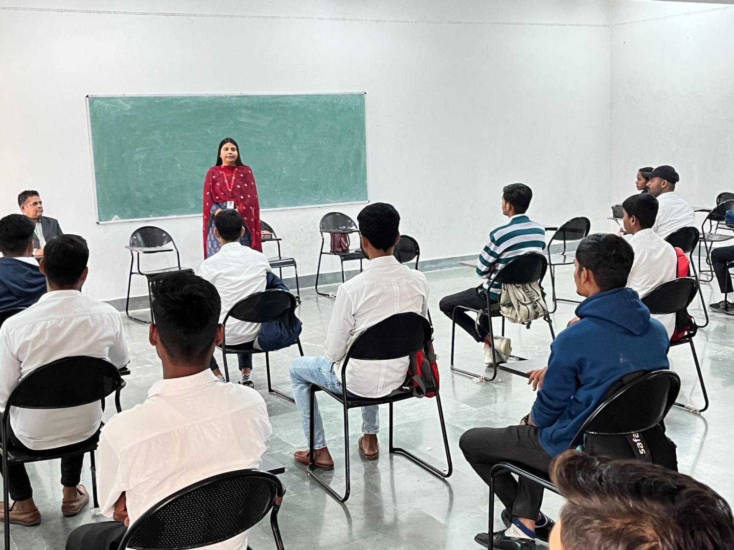 Aptitude and soft skills session in a campus classroom
