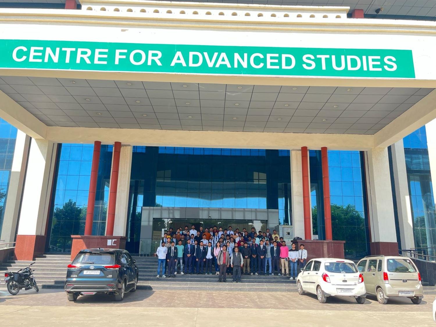 Training batch outside the Centre for Advanced Studies